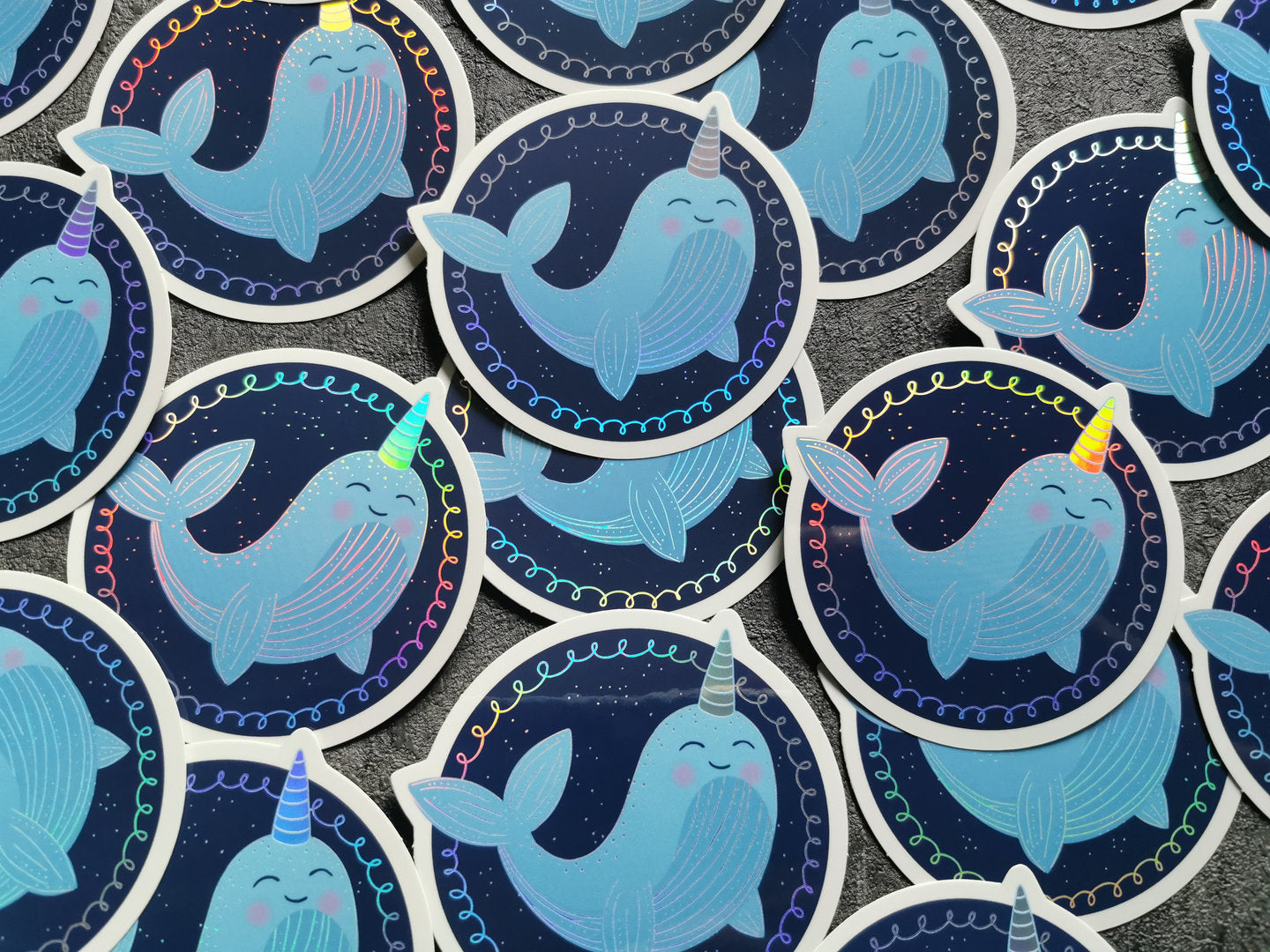 Holographic Narwal Sticker wasserfest