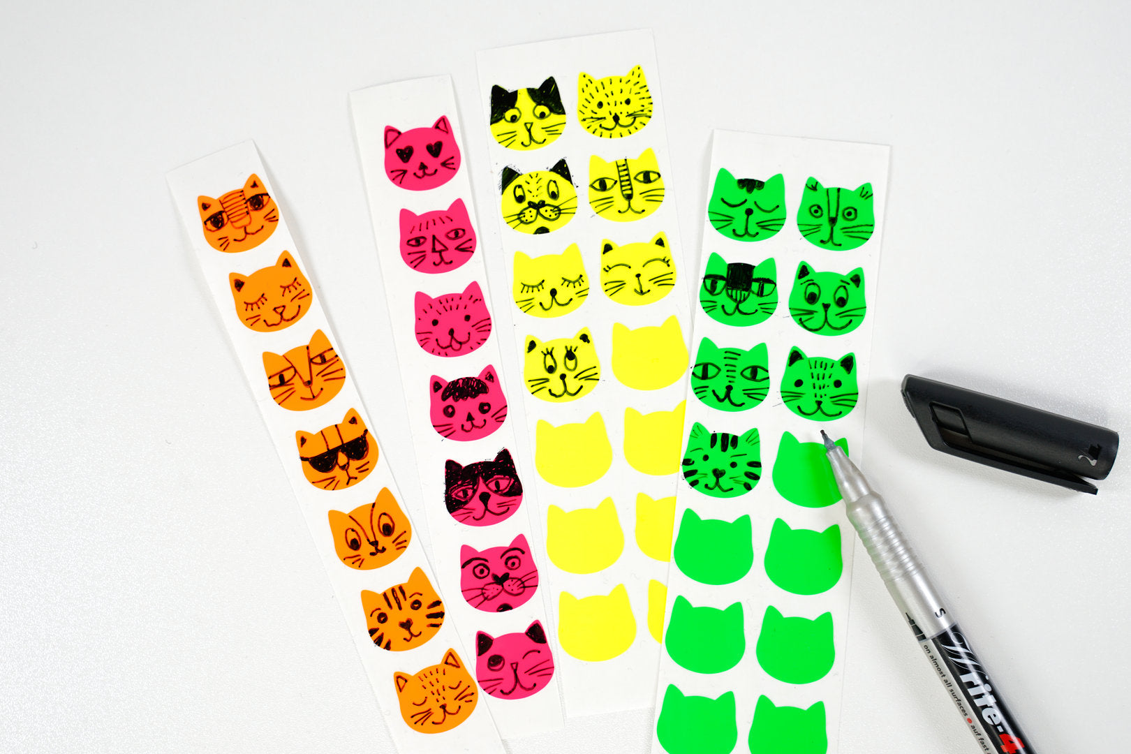 NEON Sticker Katzen waterproof