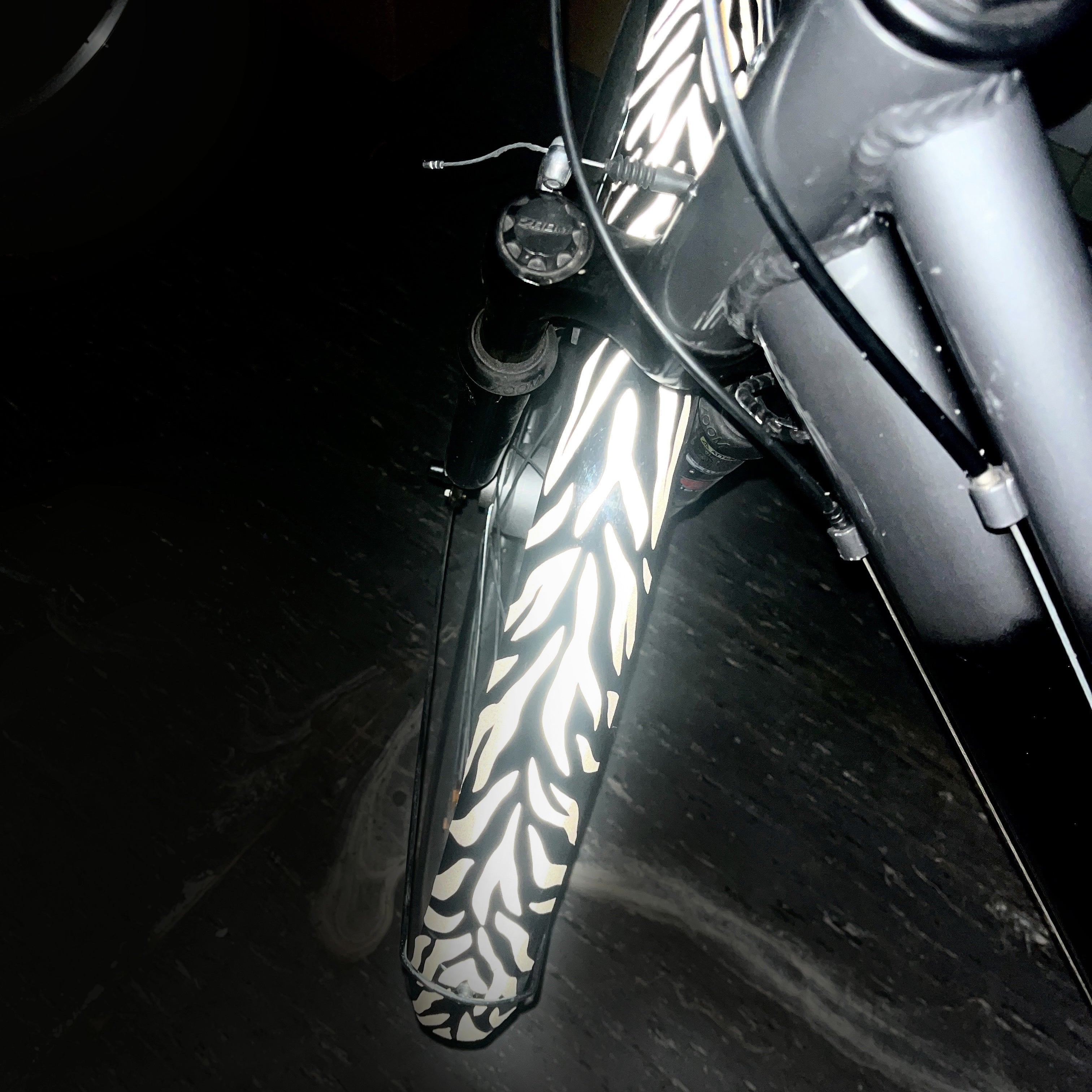 Reflektierende Fahrradaufkleber Zebra Muster - reflective Sticker für Fahrrad Helm