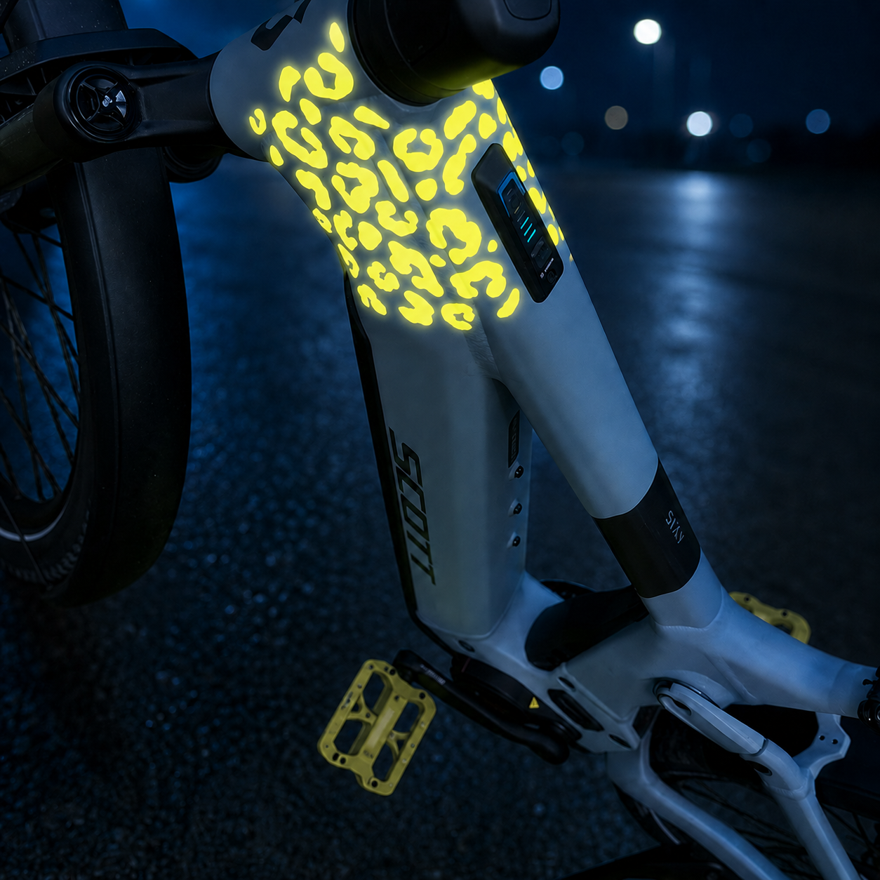 Reflektierende Fahrradaufkleber Animal Print Gelb - Sicherheitssticker für Fahrrad Helm