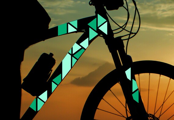 REFLECT Fahrradaufkleber Triangle grün