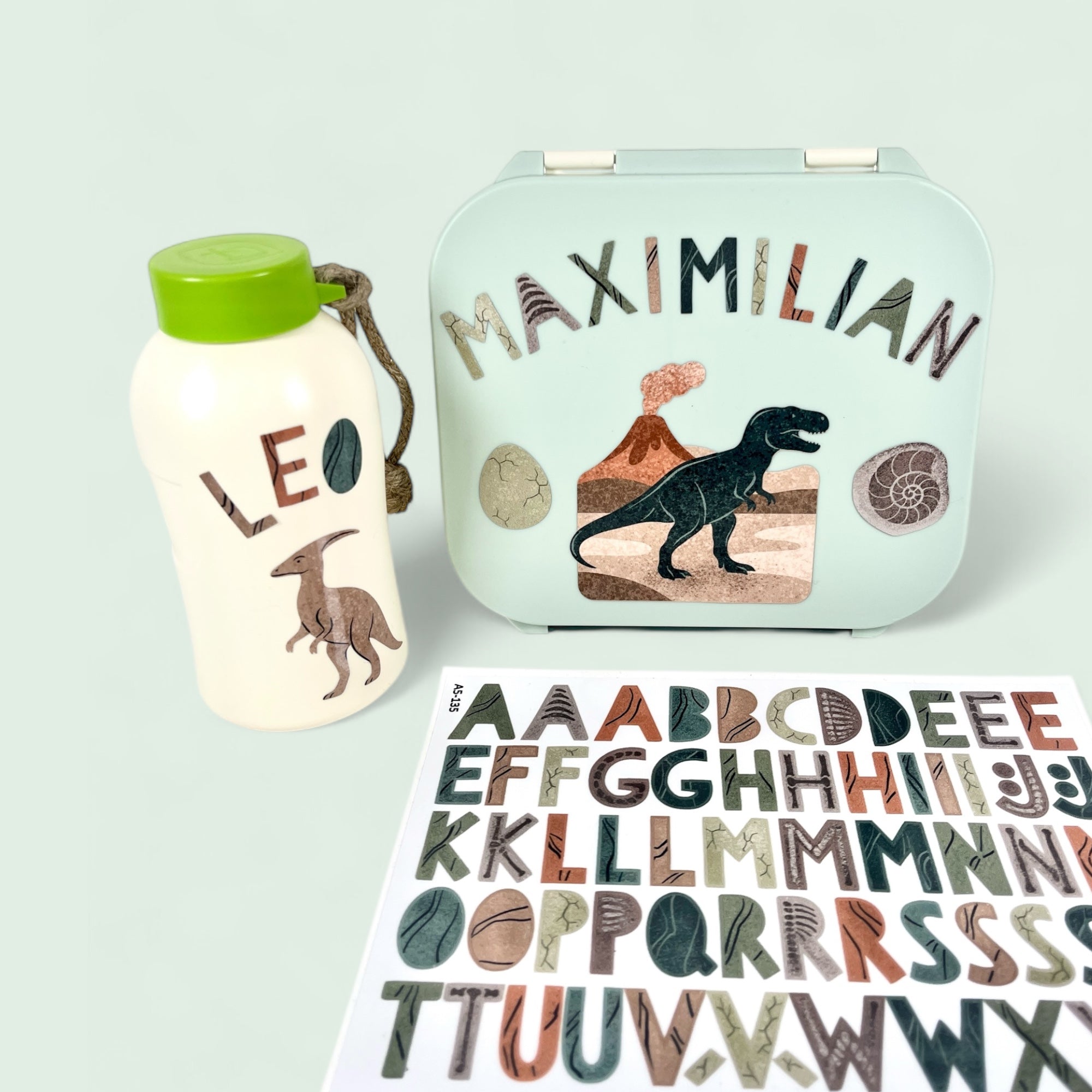 Buchstaben Sticker DINOSAURIER spülmaschinenfest – Brotdosen & Trinkflaschen personalisieren