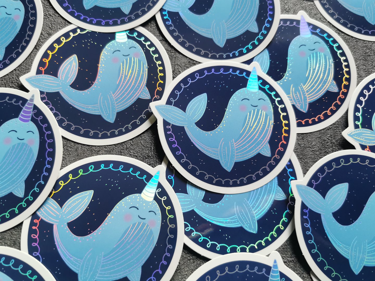 Holographic Narwal Sticker wasserfest